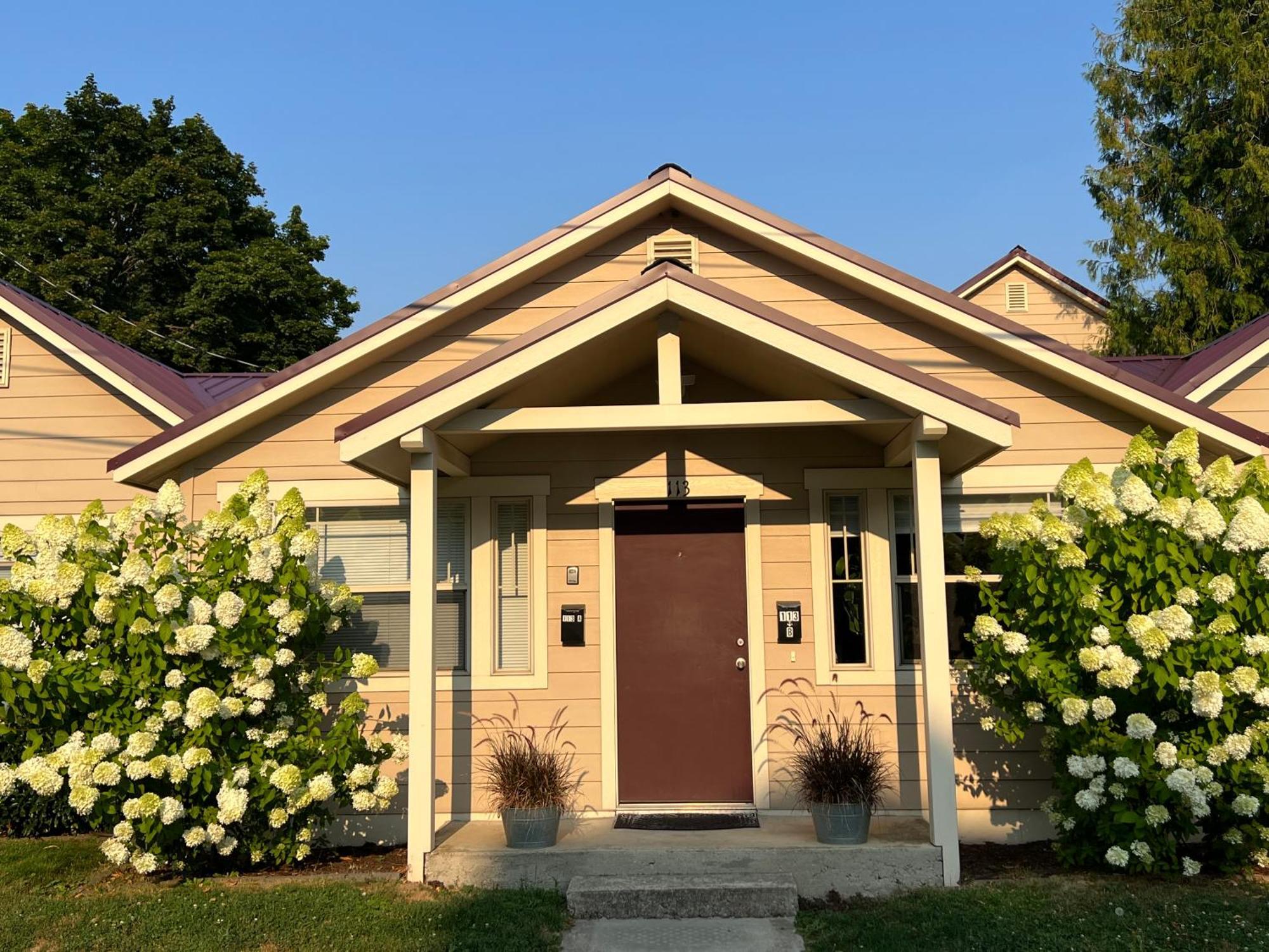 Great Downtown Sandpoint Location! Exterior photo